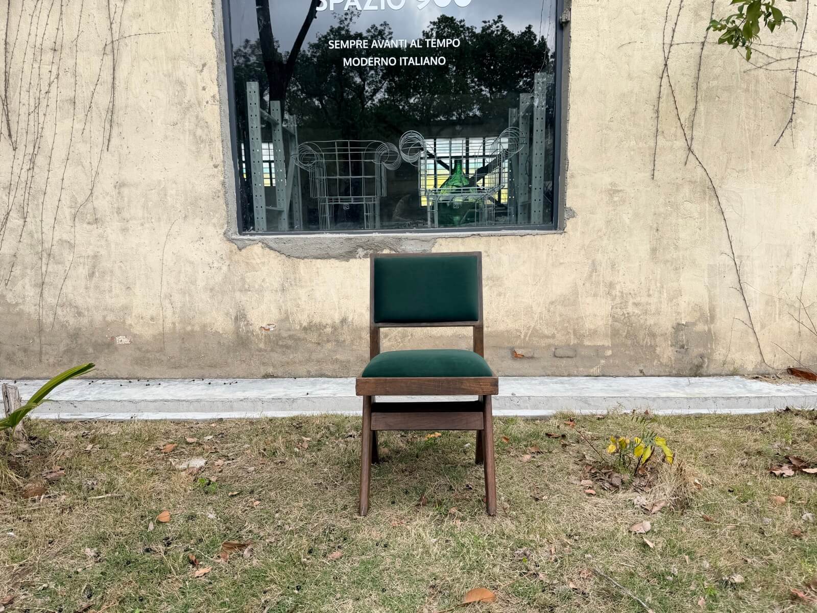 Upholstered Dining Chair 正面